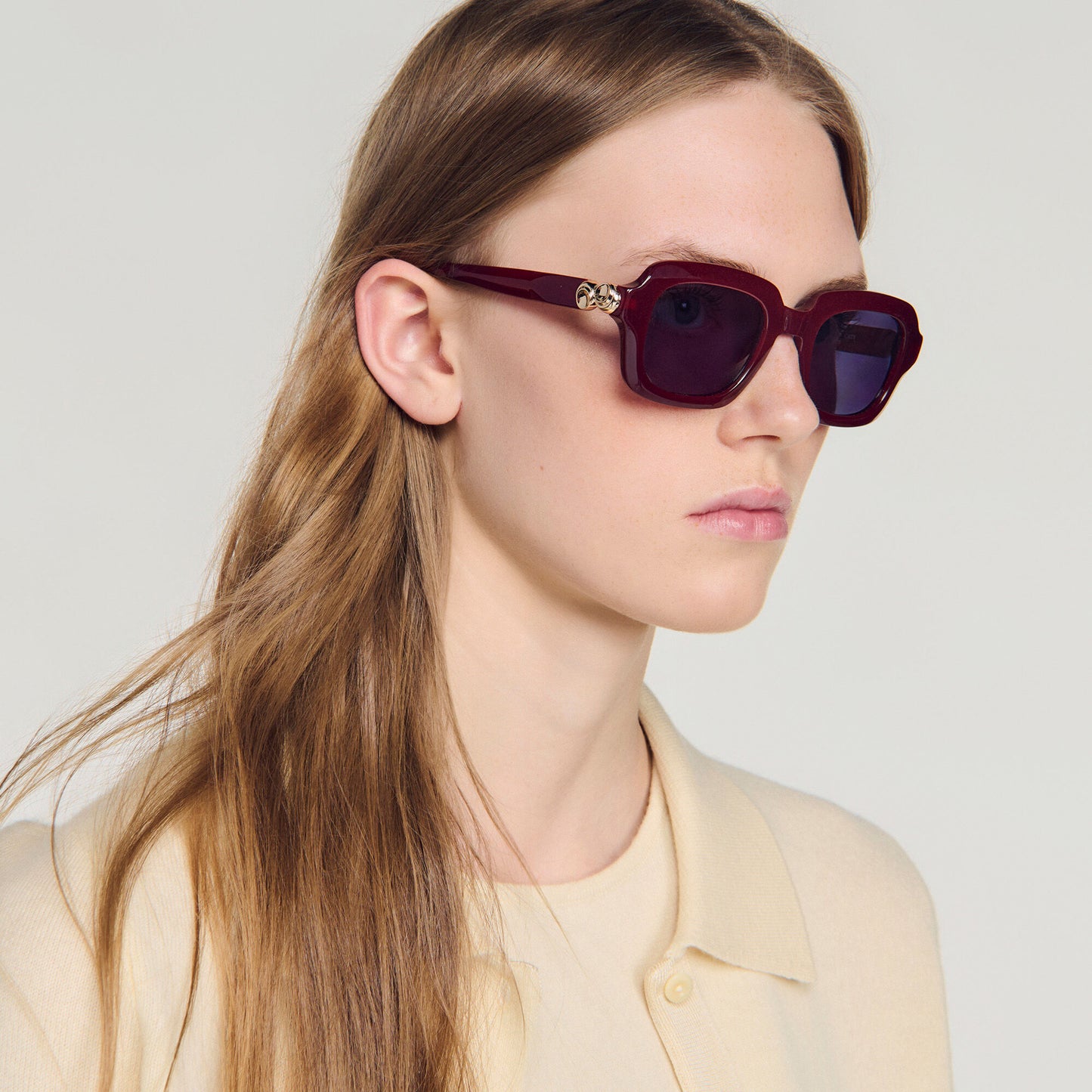 Logo detail sunglasses