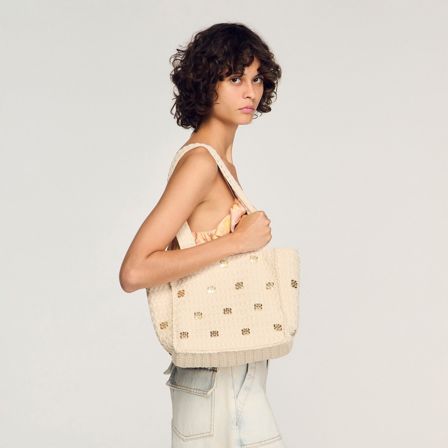 Crochet bag with tassels