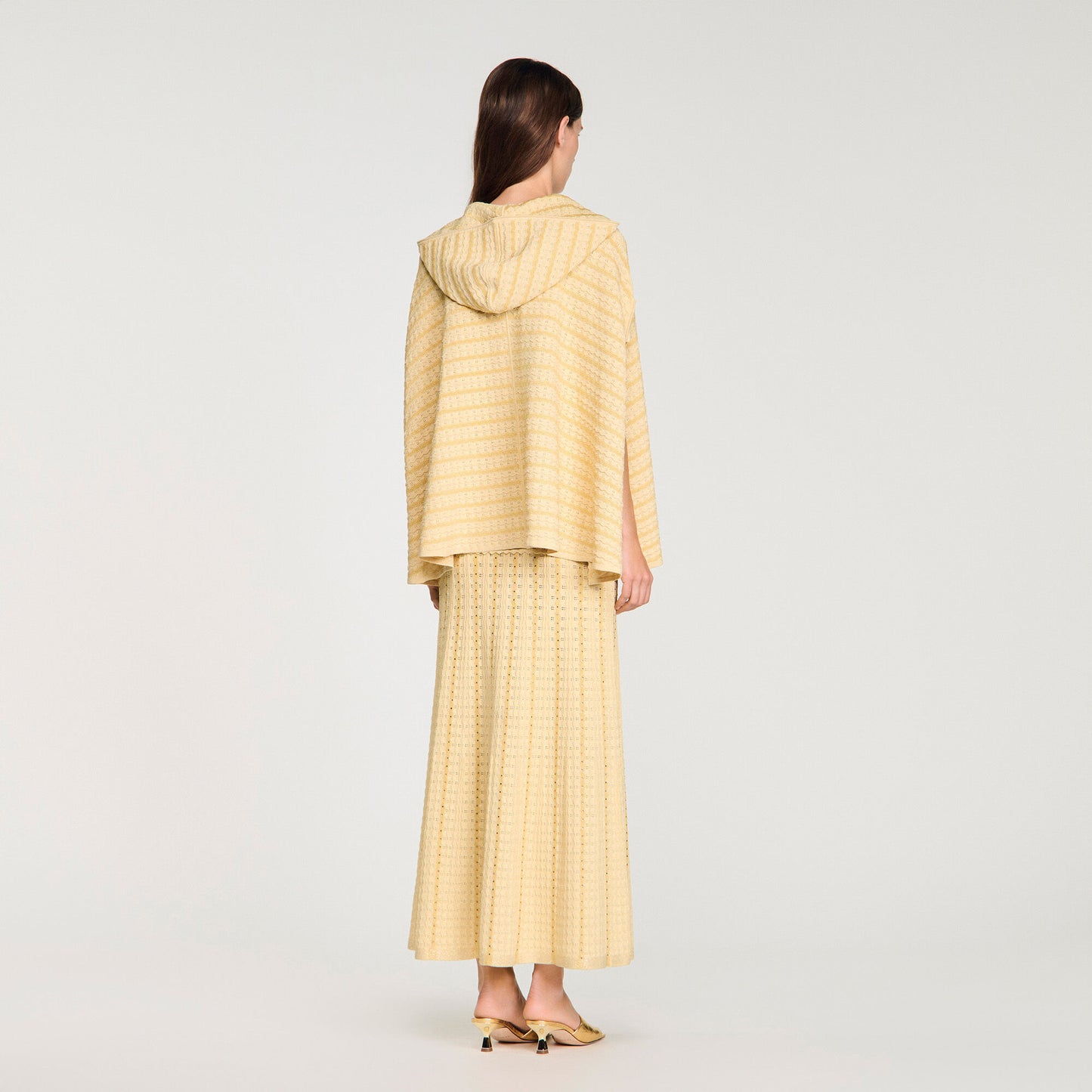 Strass knit cape