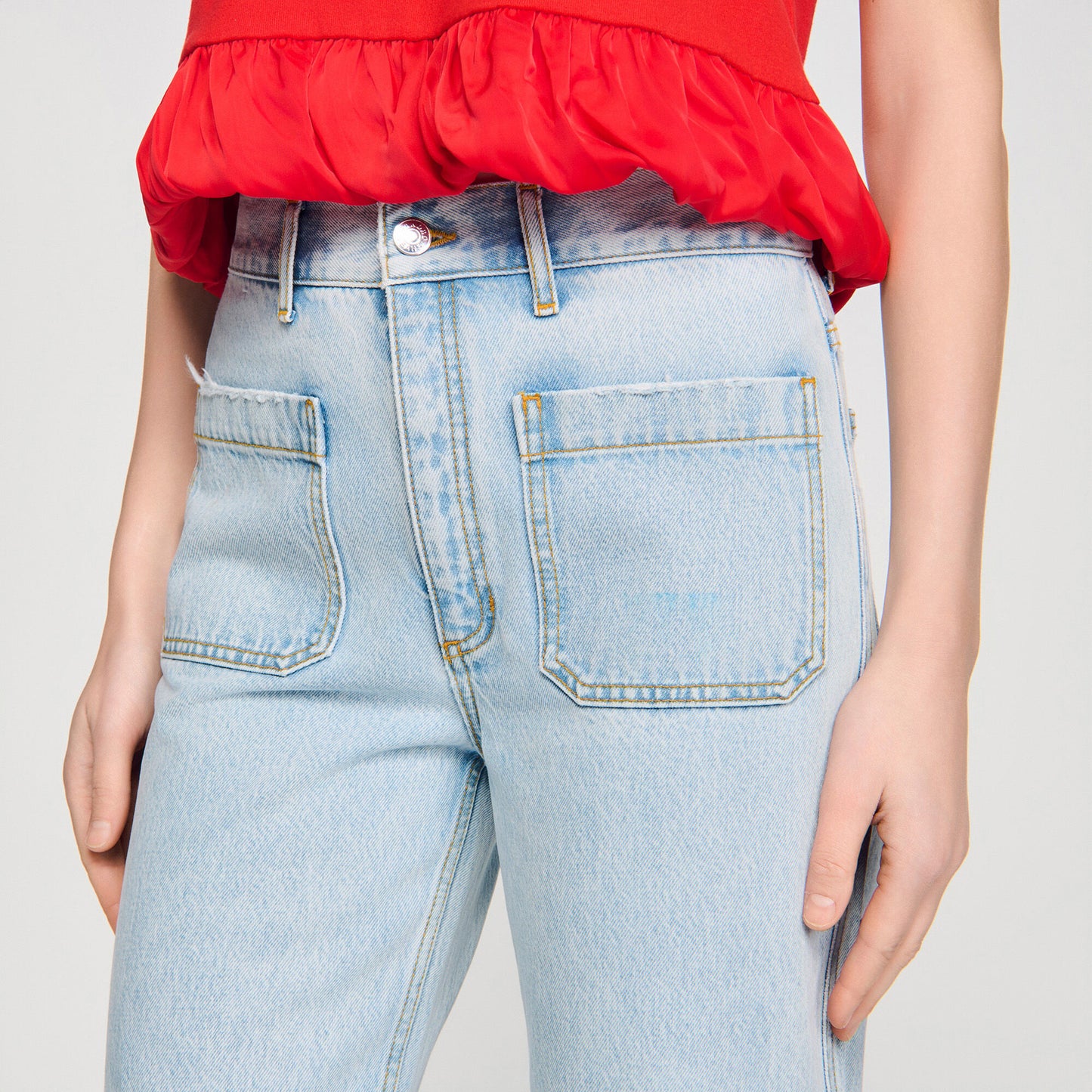 Straight-leg jeans