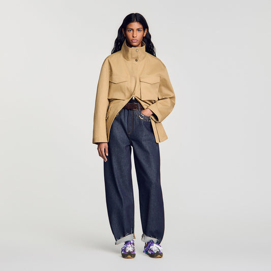 Barrel jeans with metal details