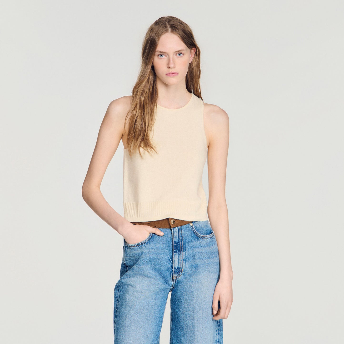 Sleeveless jumper