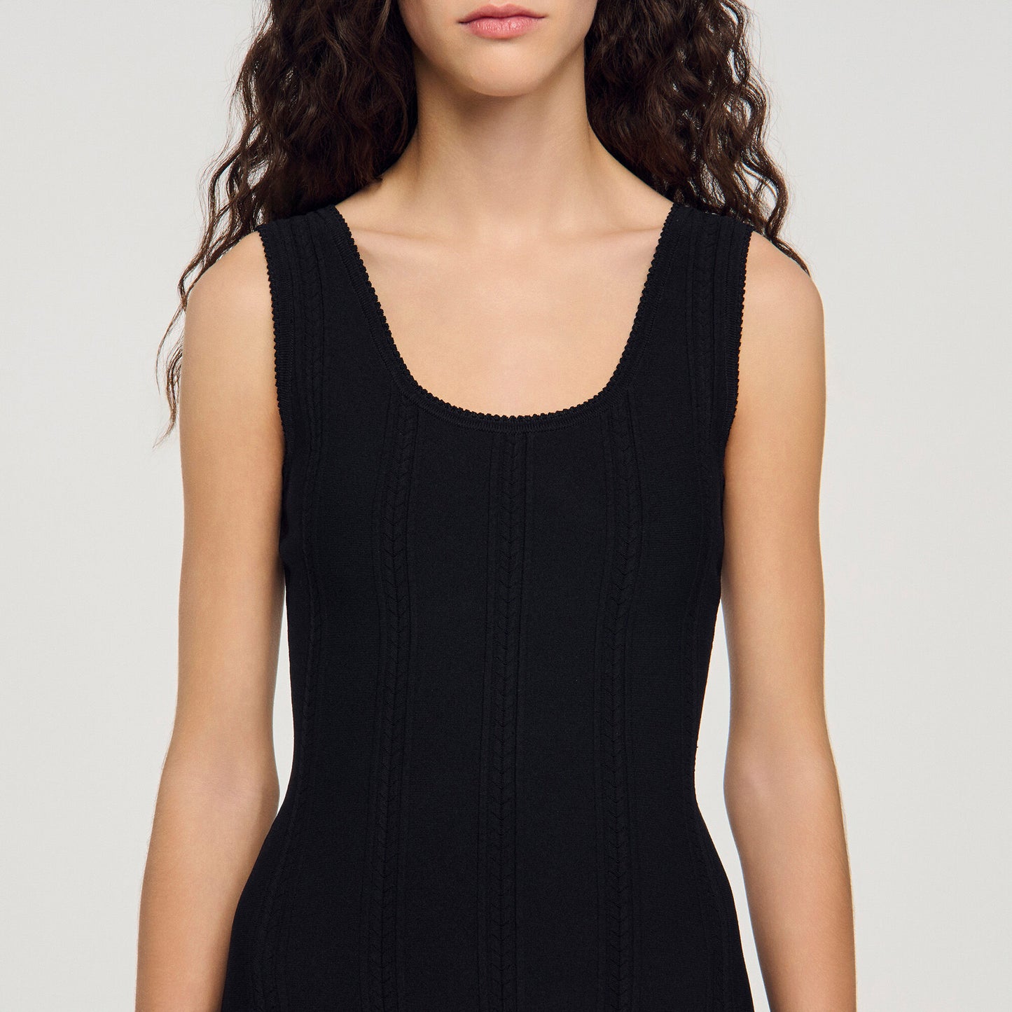 Short knit dress with ruffle