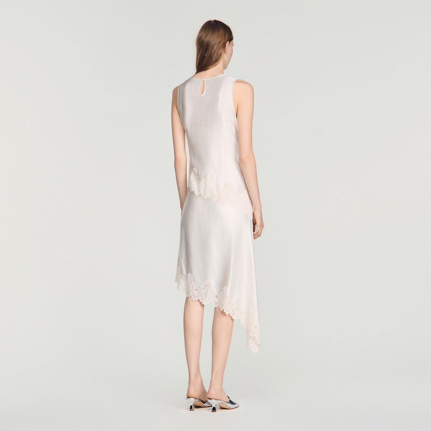 Asymmetric satin-effect dress