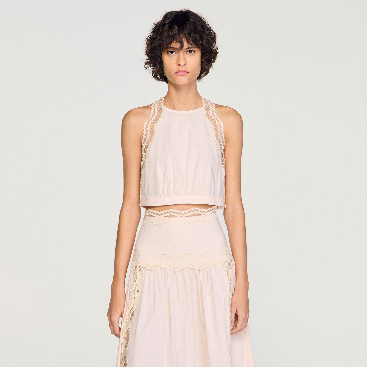 Cotton crop top with lace trim