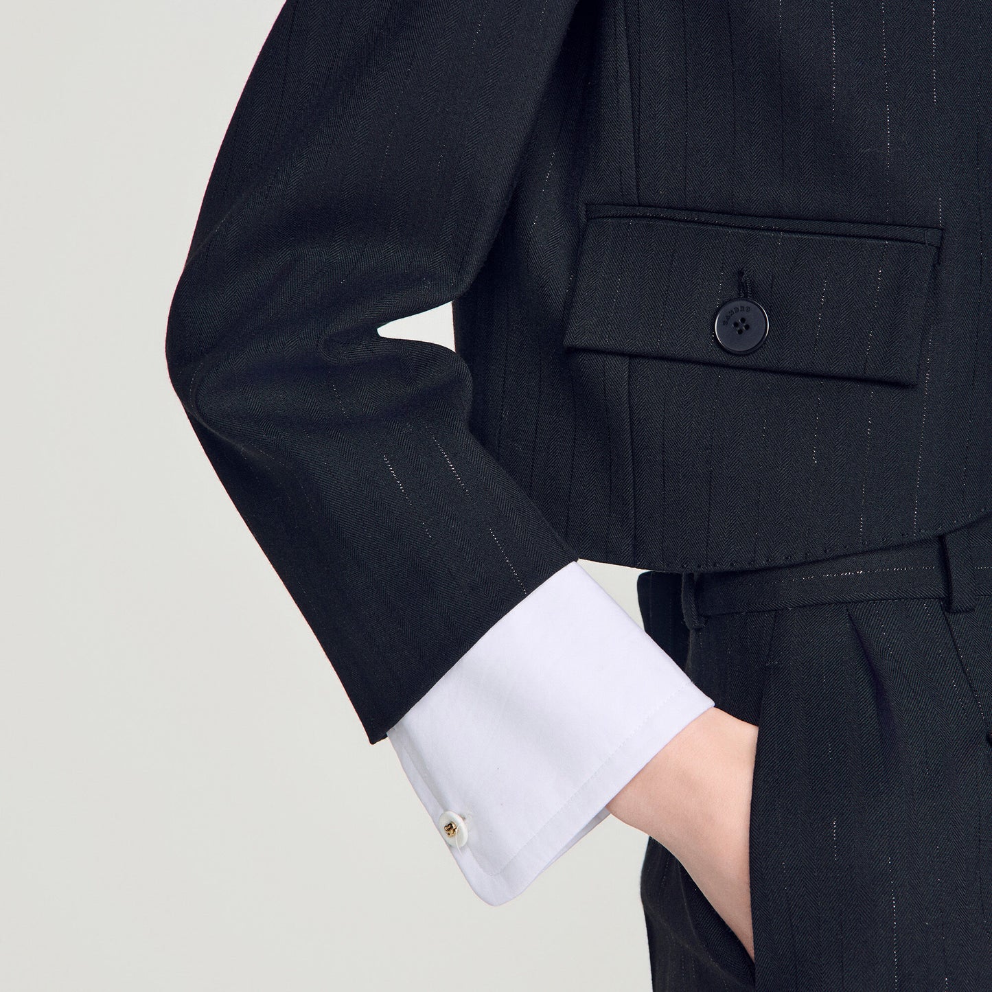 Short jacket with standing collar