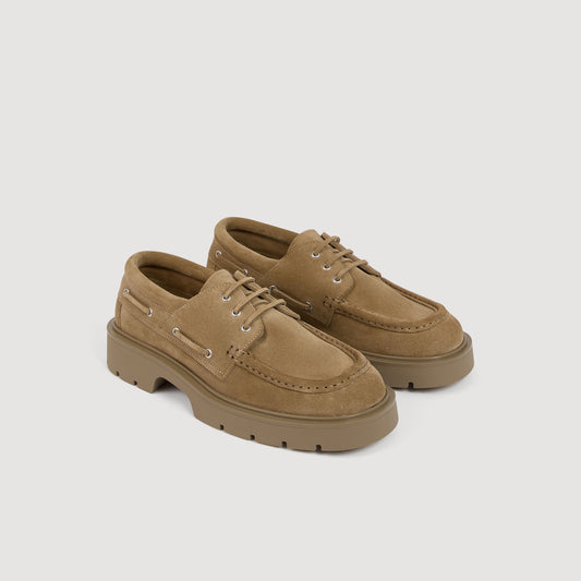 Split leather boat shoes