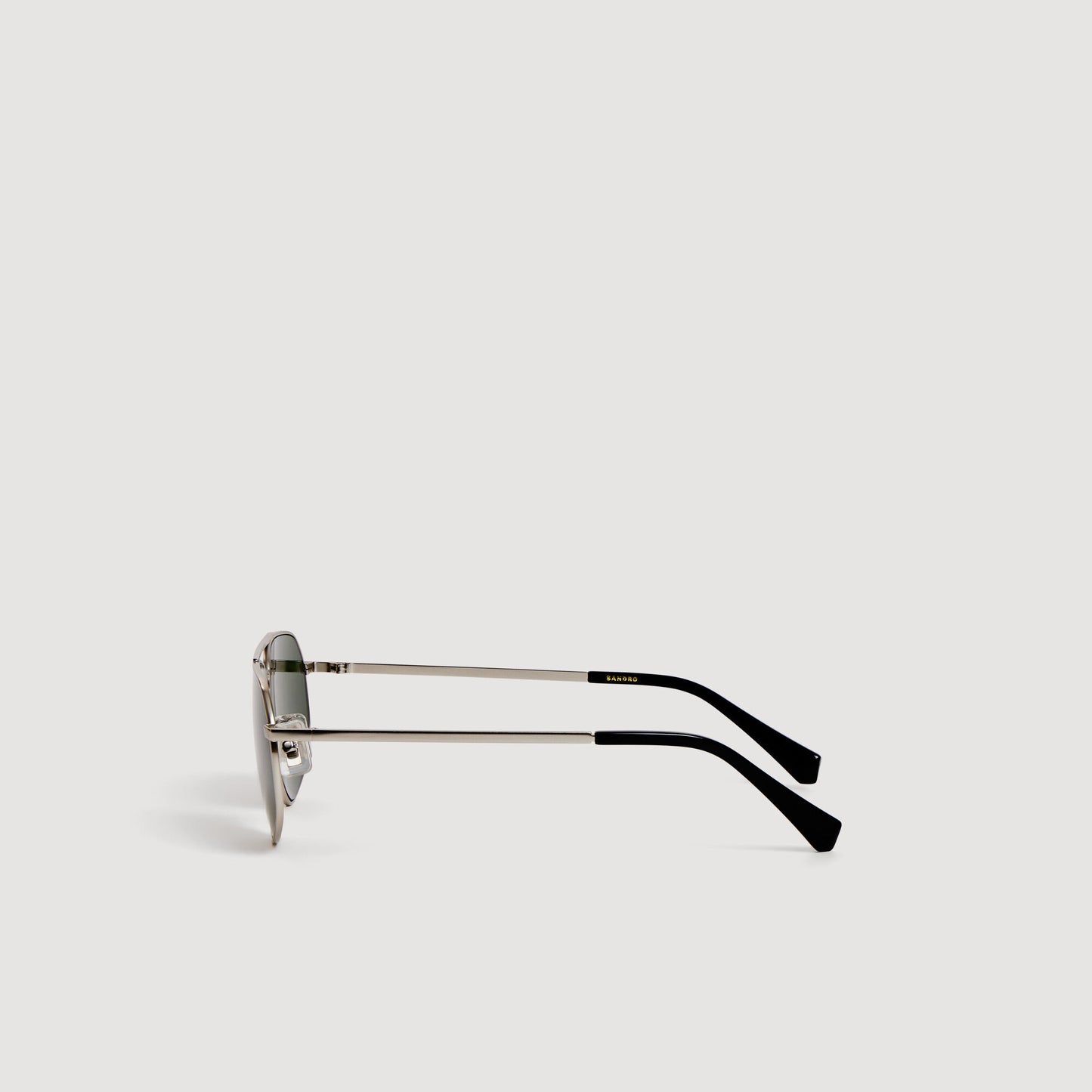 Metal aviator sunglasses