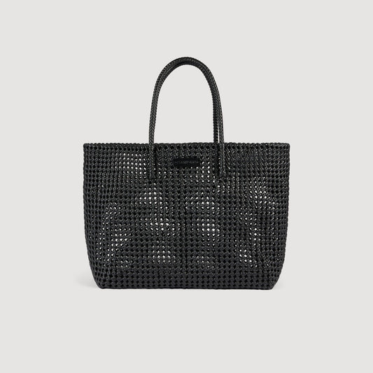 Woven tote bag with patch