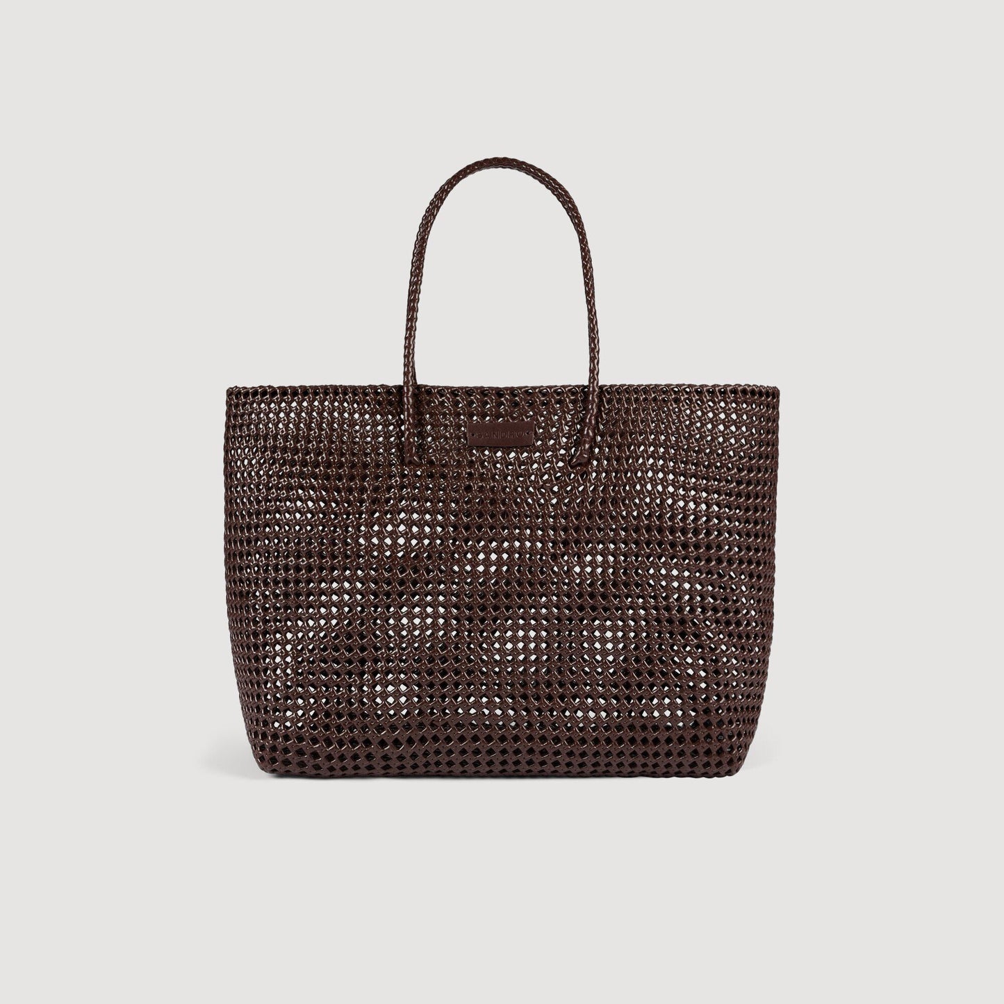 Woven tote bag with patch