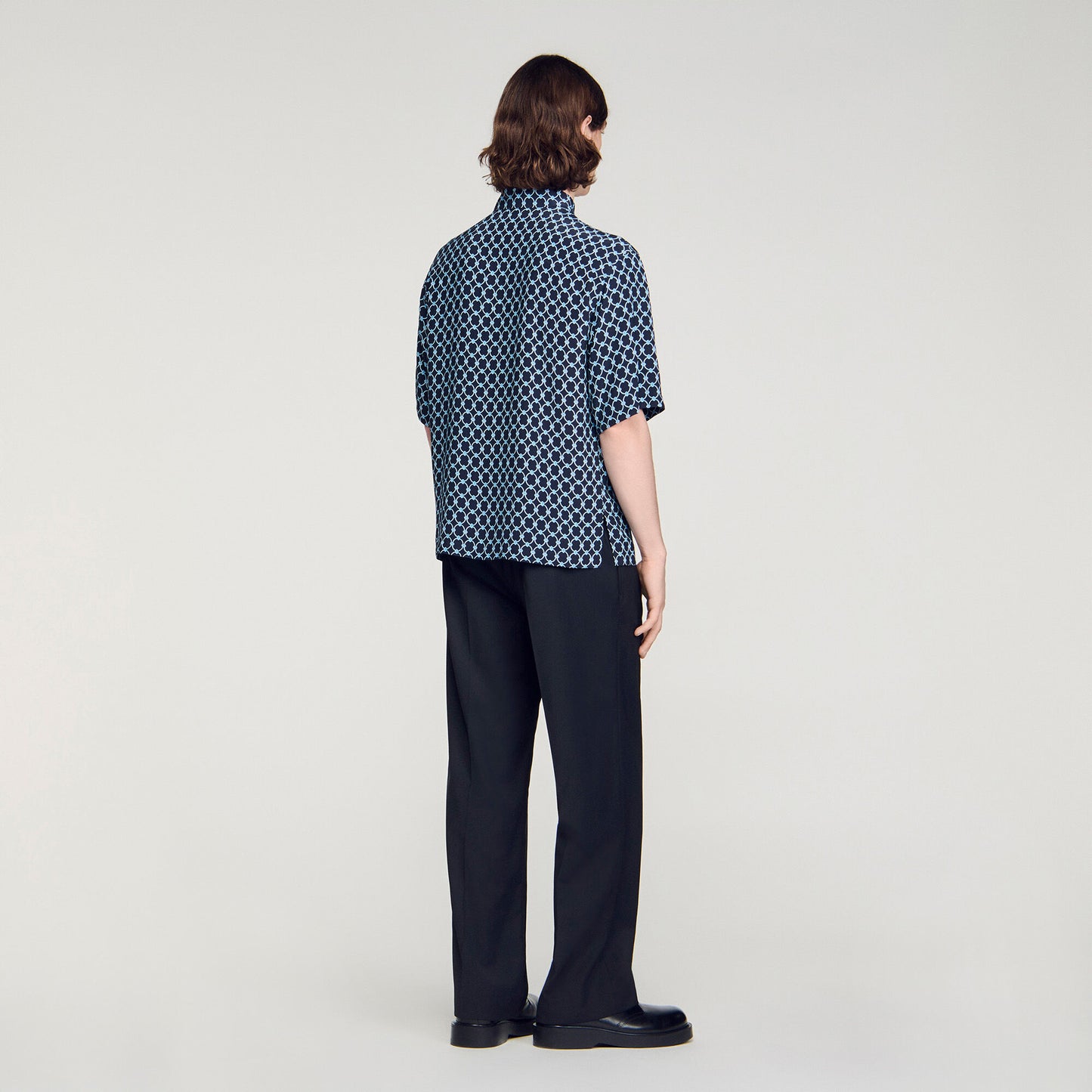 Link print loose-fit shirt