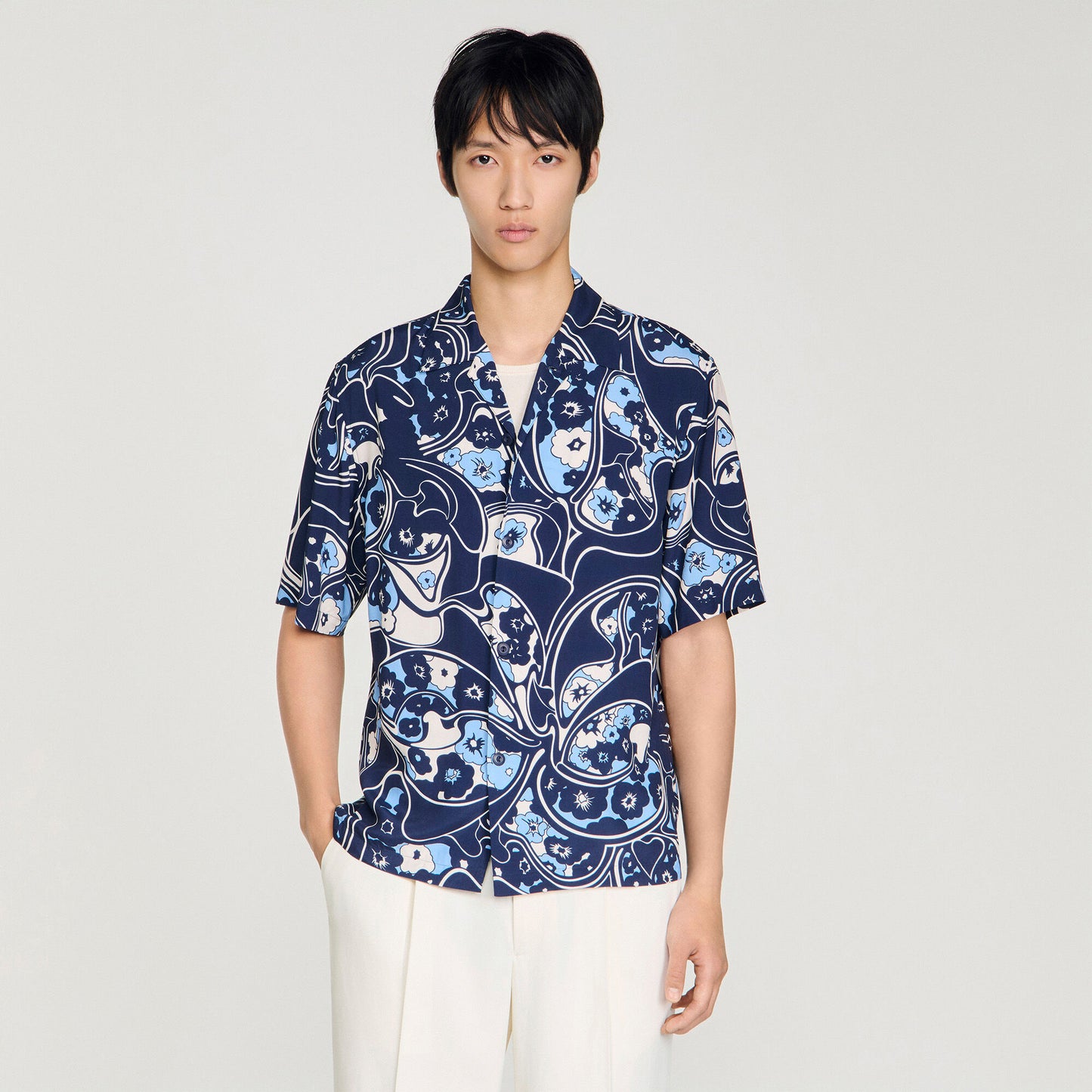 Loose-fit print shark collar shirt
