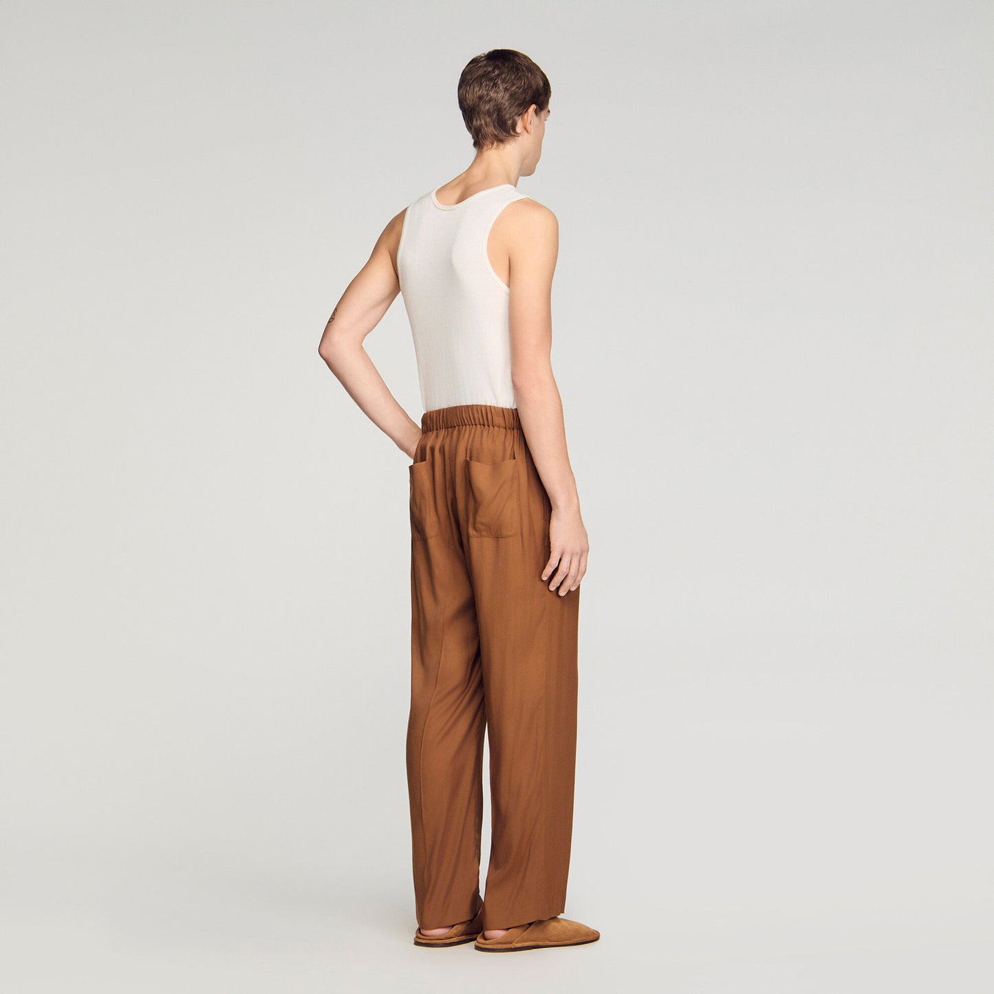 Drawstring flowing trousers